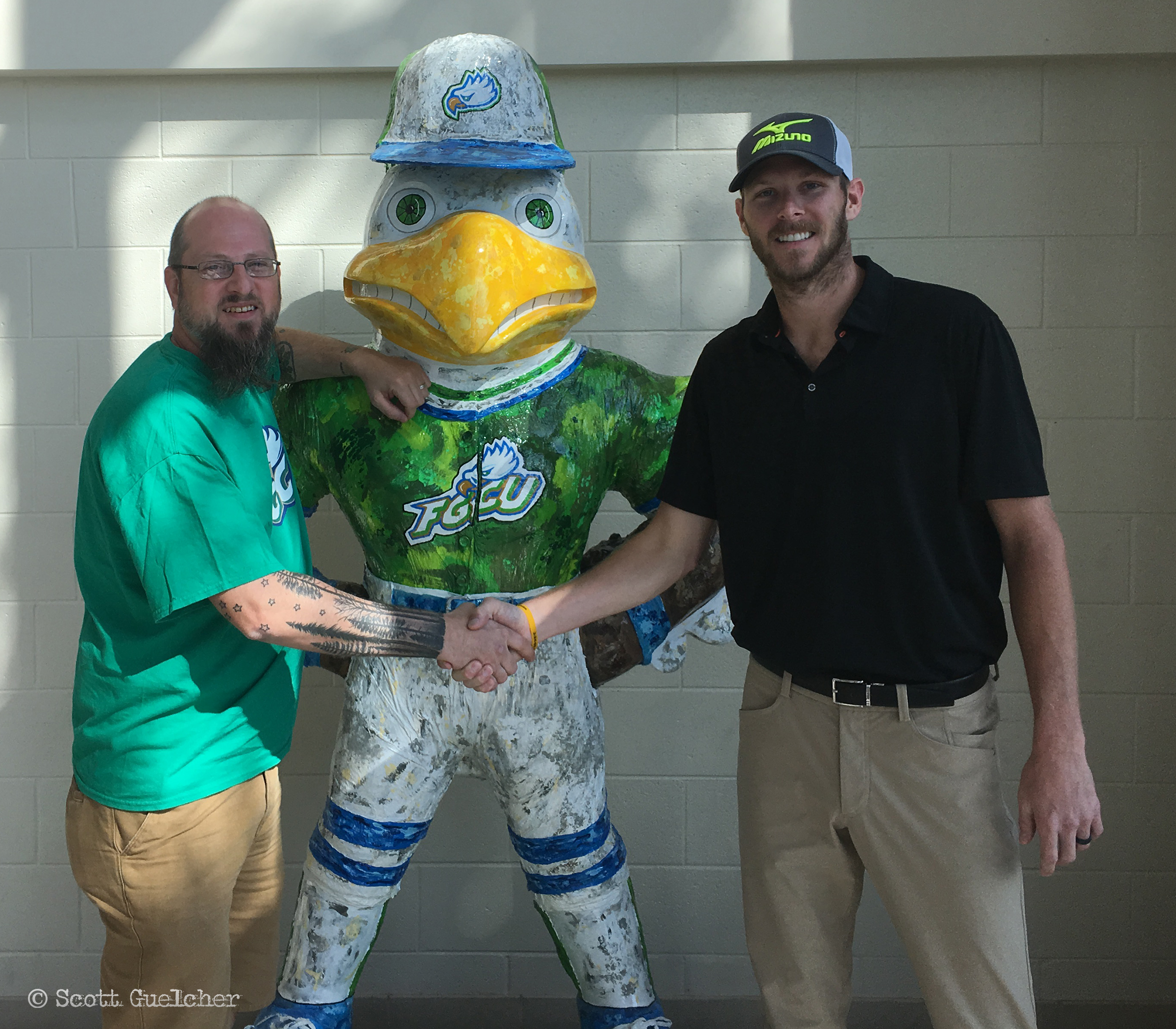 Chris Sale Checking Out the Azul Statue Honoring Him By Scott Guelcher